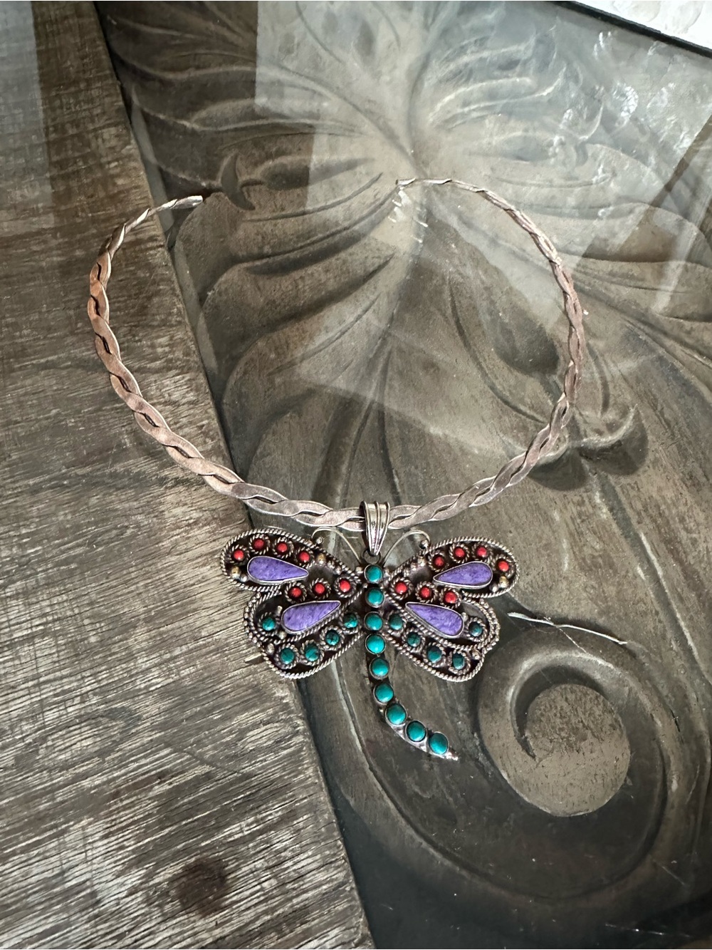 dragonfly in silver and Red coral, amethyst and green stone